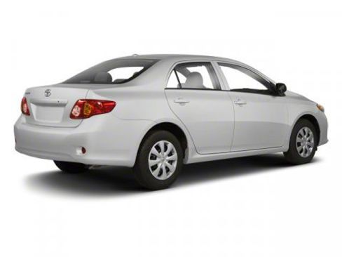 Used 2010 Toyota Corolla LE image 2