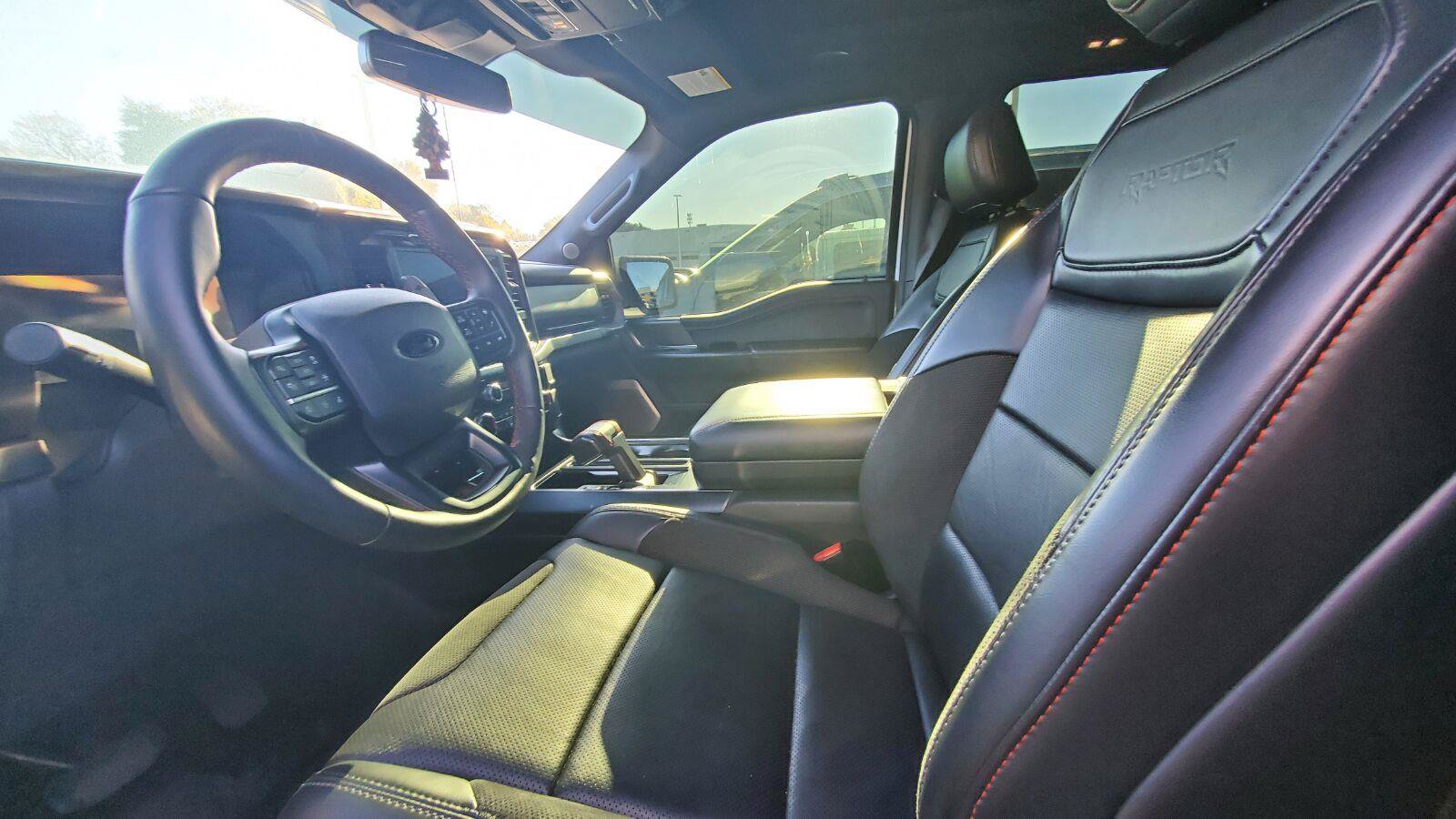 Used 2025 Ford F150 Raptor AWD/4WD image 3