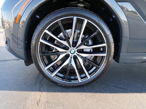 New 2026 BMW X6 xDrive40i w/ Executive Package image 13
