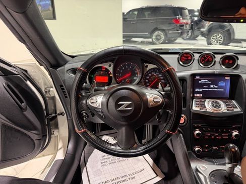 Used 2013 Nissan 370Z Touring w/ Sport Pkg RWD image 19