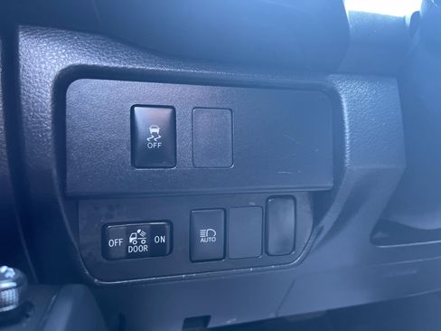 Used 2021 Toyota Tacoma SR w/ SR Convenience Package RWD image 21