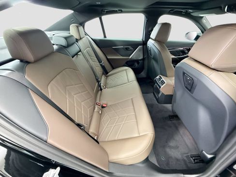 New 2027 BMW 530i xDrive w/ M Sport Package AWD/4WD image 21