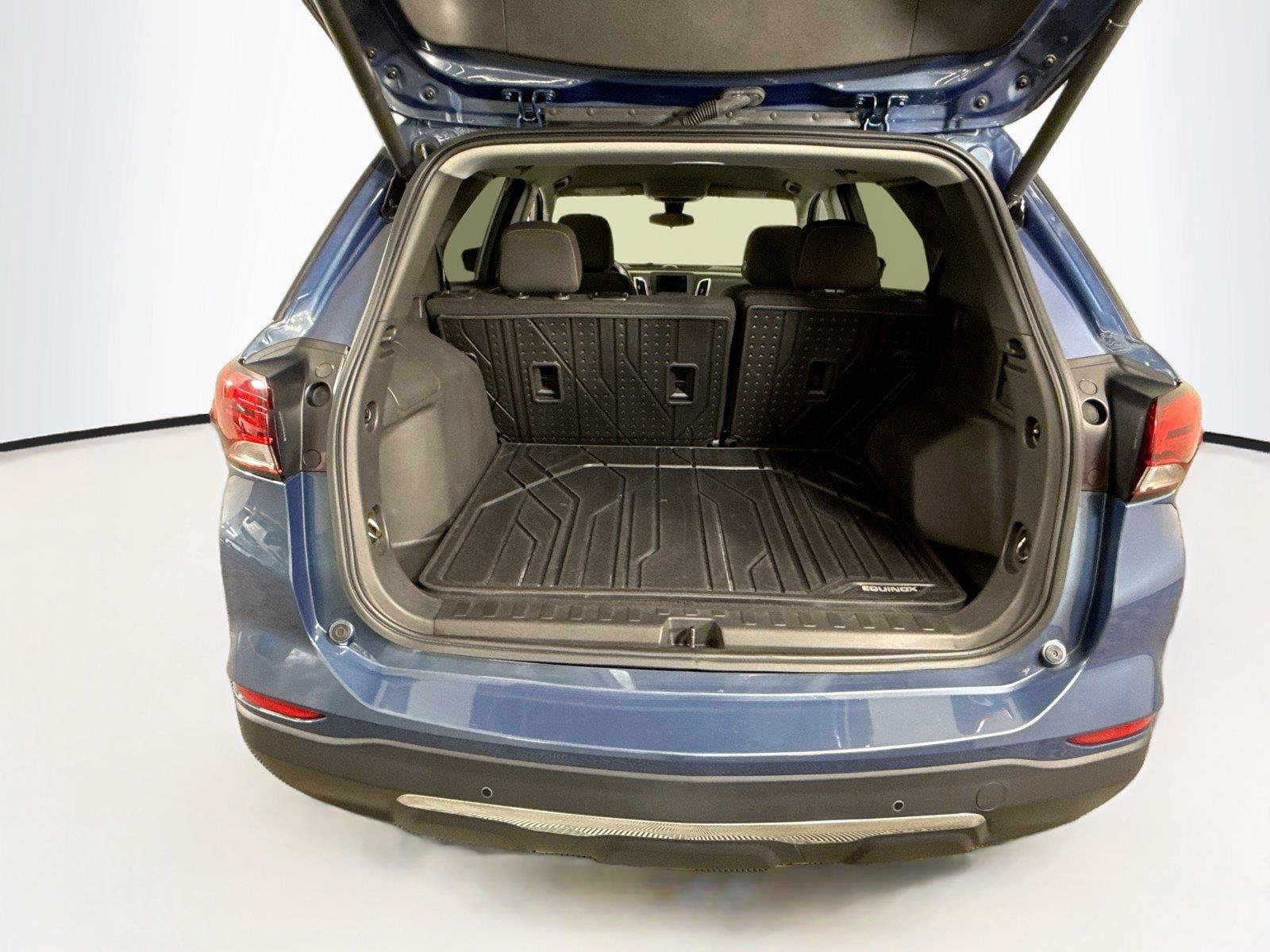 Used 2024 Chevrolet Equinox LT w/ LPO, Floor Liner Package AWD/4WD image 17