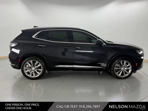 Used 2021 Buick Envision Avenir w/ Technology Package II FWD image 5