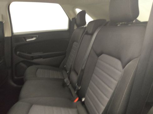 Used 2019 Ford Edge SE AWD/4WD image 18