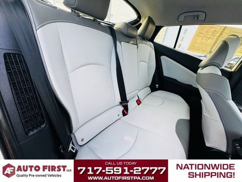 Used 2020 Toyota Prius Prime XLE image 21