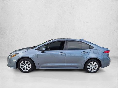 Used 2023 Toyota Corolla LE FWD image 8