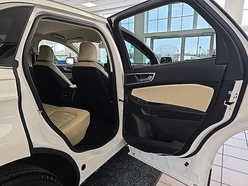 Used 2022 Ford Edge SEL w/ Convenience Package image 33