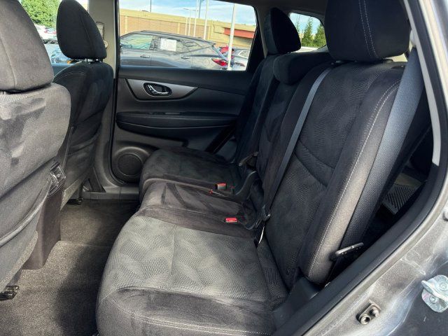 Used 2015 Nissan Rogue SV w/ SV Premium Package AWD/4WD image 5