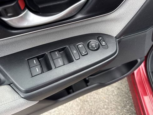 Used 2022 Honda CR-V EX image 15