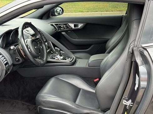Used 2015 Jaguar F-TYPE S RWD image 9