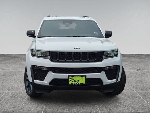 New 2026 Jeep Grand Cherokee L Limited AWD/4WD image 2