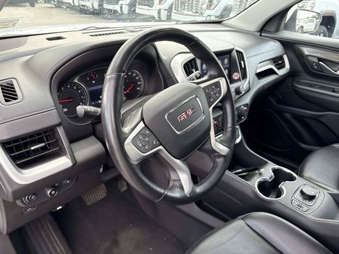 Used 2024 GMC Terrain SLT AWD/4WD image 17