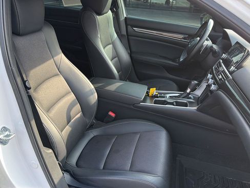 Used 2021 Honda Accord Sport image 16