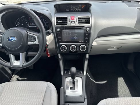 Used 2017 Subaru Forester 2.5i Premium AWD/4WD image 16