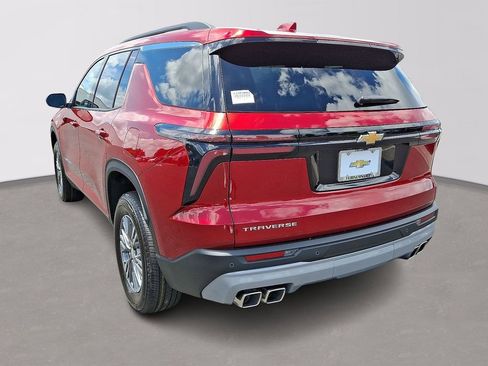 New 2025 Chevrolet Traverse LT image 3