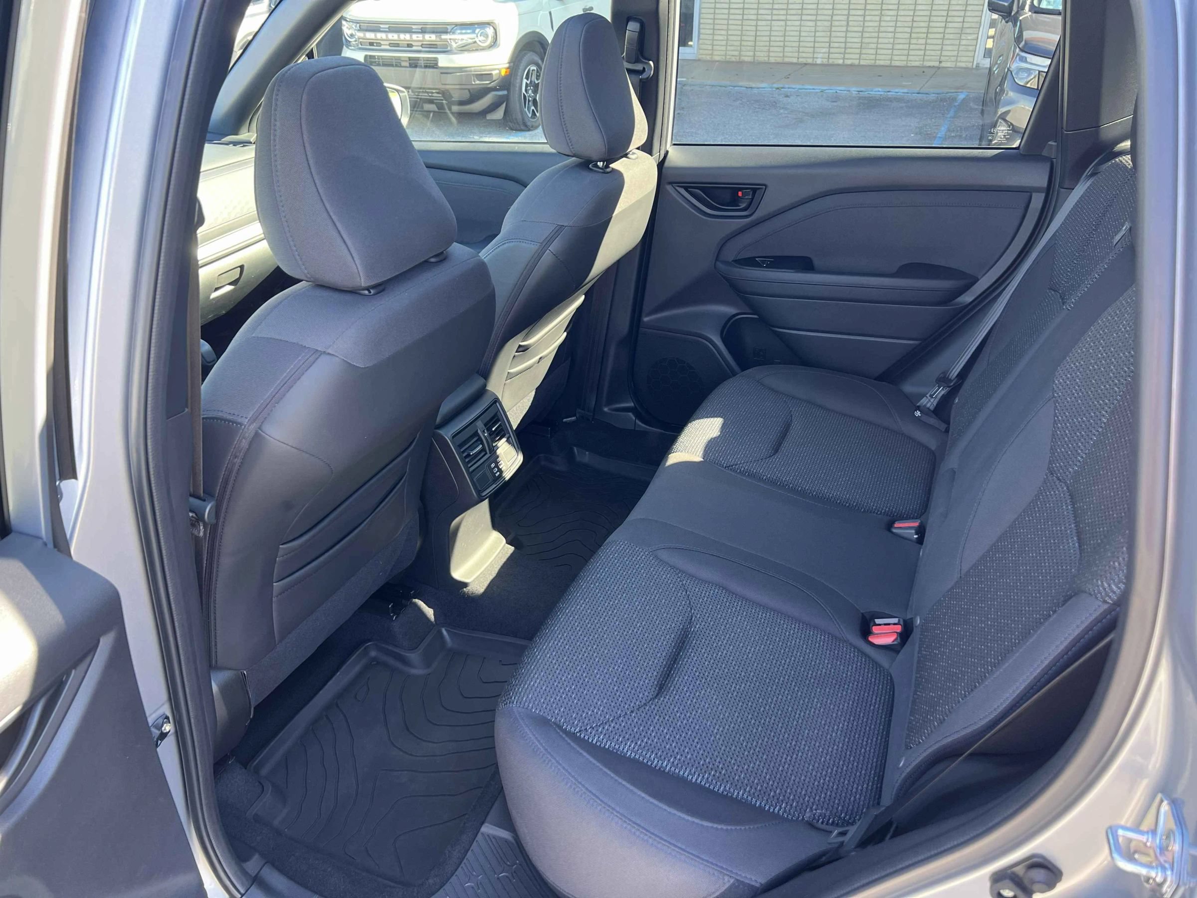 Used 2025 Subaru Forester Premium w/ Convenience Package #2 AWD/4WD image 13