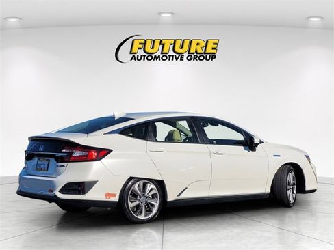 Used 2019 Honda Clarity Plug-In Hybrid image 4