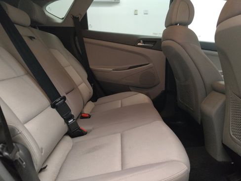 Used 2017 Hyundai Tucson SE w/ SE Popular Package 02 FWD image 19