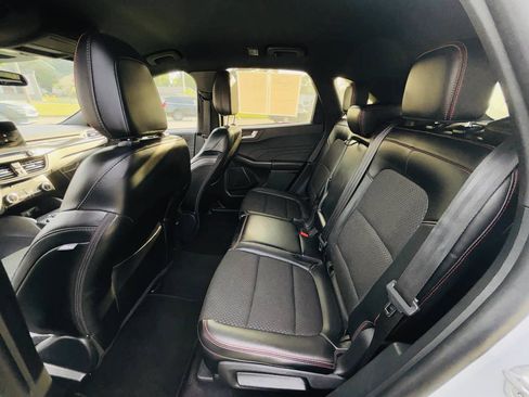 Used 2025 Ford Escape ST-Line FWD image 33
