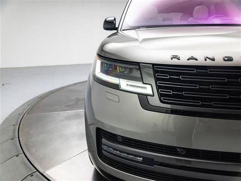 Used 2023 Land Rover Range Rover SE AWD/4WD image 10