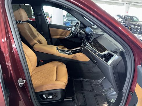 Certified 2025 BMW X6 xDrive40i image 10