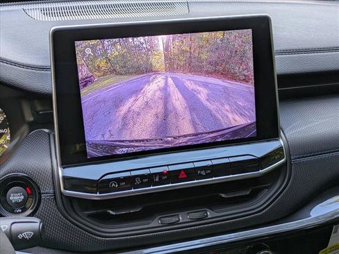 New 2026 Jeep Compass Limited image 14