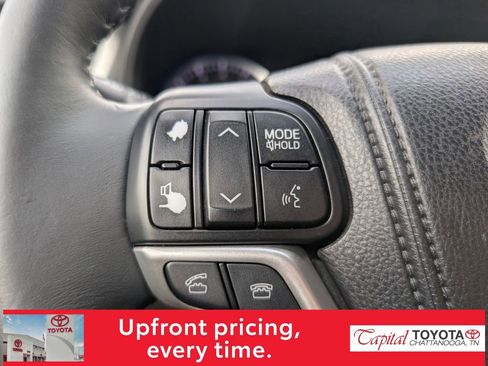 Used 2015 Toyota Highlander Limited image 17