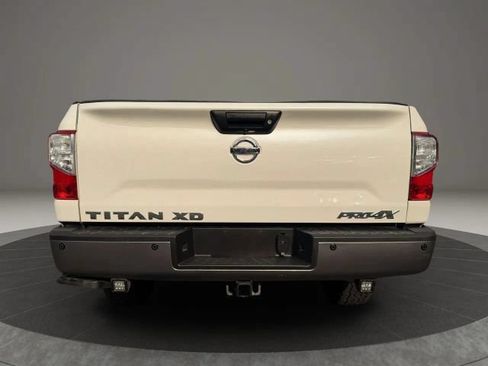 Used 2017 Nissan Titan PRO-4X w/ Pro-4x Convenience Package AWD/4WD image 6