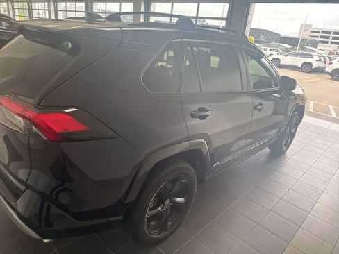 Used 2021 Toyota RAV4 XSE image 5