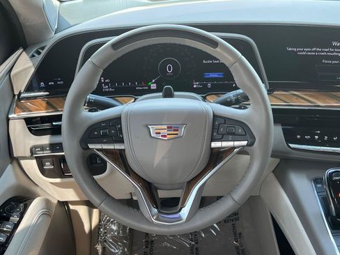 Used 2024 Cadillac Escalade Sport Platinum w/ Heavy-Duty Trailer Package AWD/4WD image 25