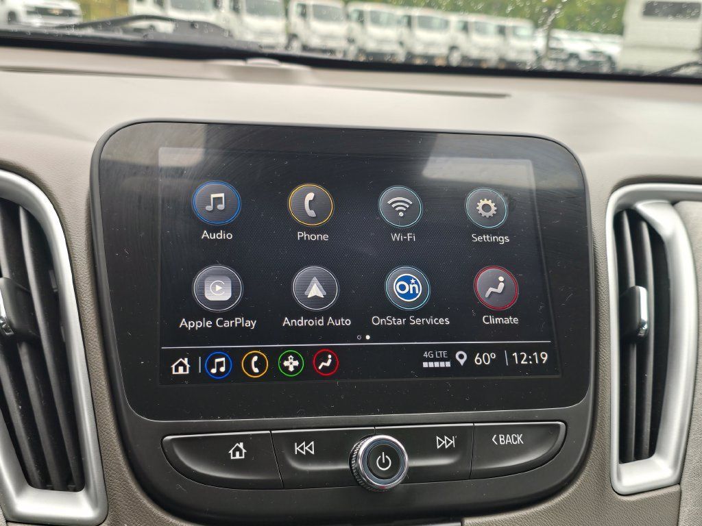 Used 2023 Chevrolet Malibu LT FWD image 27