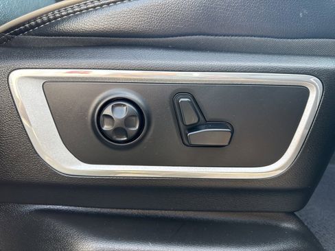 Used 2020 RAM 1500 Laramie w/ Sport Appearance Package image 27