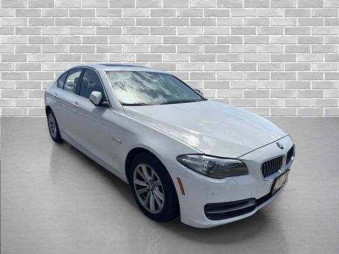 Used 2014 BMW 528i xDrive Sedan AWD/4WD image 3