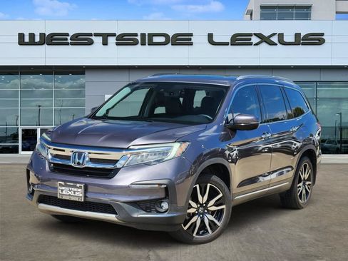 Used 2020 Honda Pilot Touring image 1