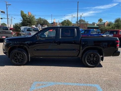 New 2026 Nissan Frontier SV w/ Tow Package AWD/4WD image 4