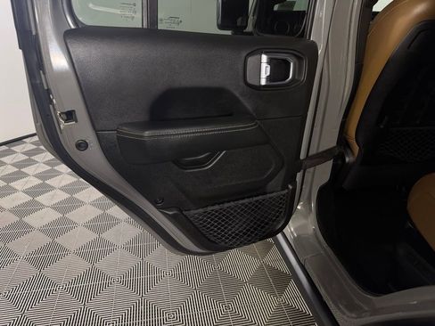 Used 2023 Jeep Wrangler Unlimited Rubicon 4xe AWD/4WD image 28