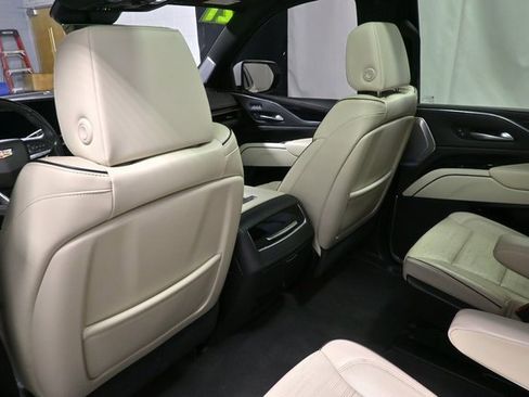 Used 2021 Cadillac Escalade Sport w/ Driver Assist Tech Package image 15