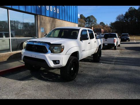 Used 2015 Toyota Tacoma PreRunner w/ SR5 Package image 1