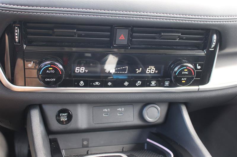 Used 2026 Nissan Rogue SL FWD image 18