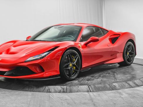 Used 2021 Ferrari F8 Tributo image 4