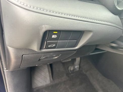 Used 2026 Toyota Highlander XLE AWD/4WD image 29