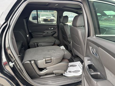 Used 2023 Chevrolet Traverse High Country AWD/4WD image 31