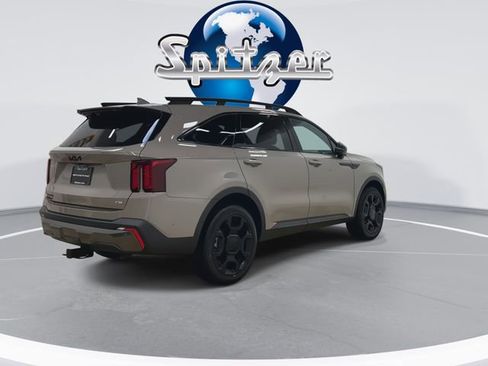 Certified 2025 Kia Sorento SX Prestige w/ Olive Brown Leather Package image 9