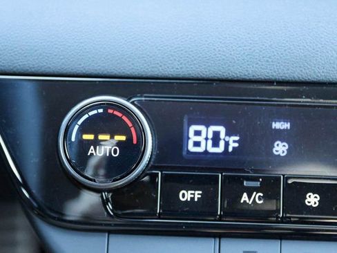 New 2026 Hyundai Elantra Sport image 17