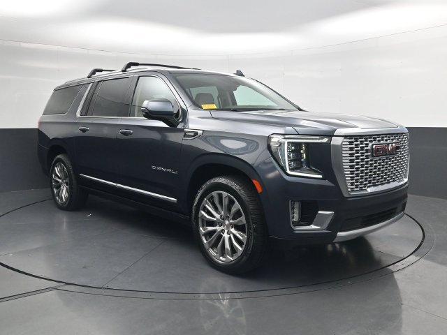 Used 2021 GMC Yukon XL Denali w/ Denali Premium Package AWD/4WD image 2