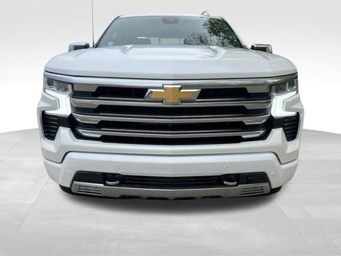 Used 2023 Chevrolet Silverado 1500 High Country w/ Technology Package AWD/4WD image 11