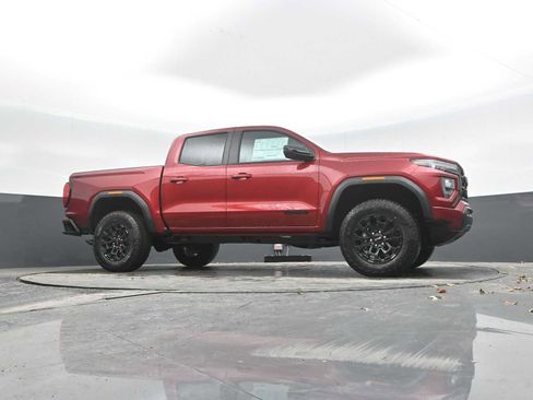 New 2026 GMC Canyon Elevation w/ Convenience Package image 42