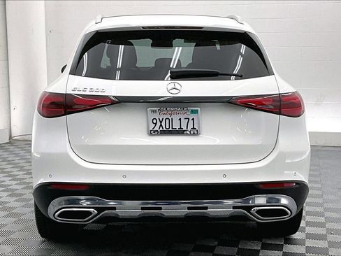 Used 2026 Mercedes-Benz GLC 300 image 3
