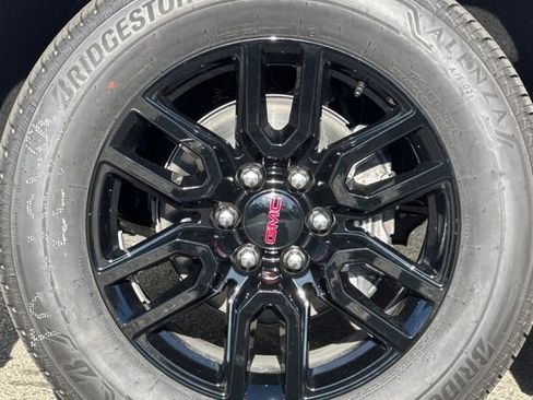 New 2026 GMC Sierra 1500 Elevation w/ Elevation Premium Package image 24